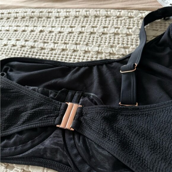 NEW Ivory Rose Black One-Shoulder Bikini Top Size 34F - Picture 3 of 6